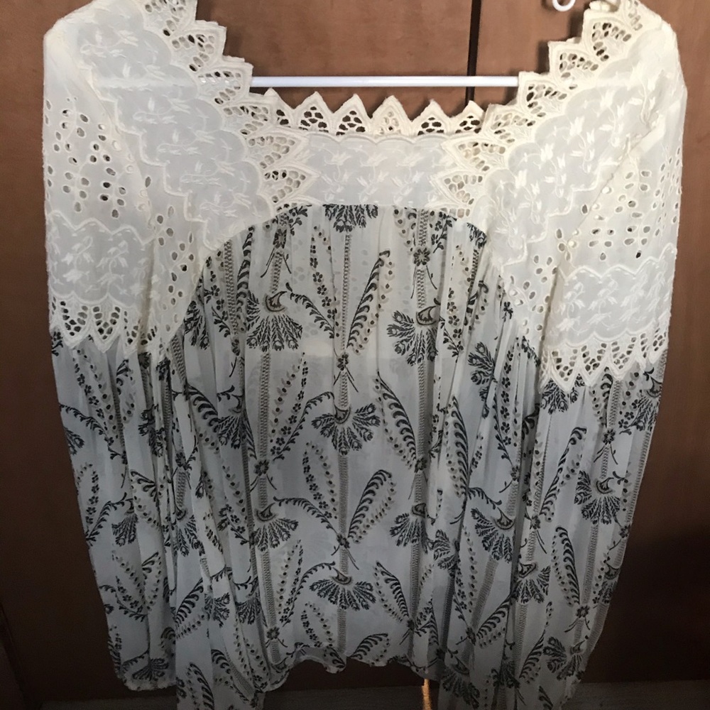 Floreat Ivory Sheer Cantata Peasant Blouse Size 2